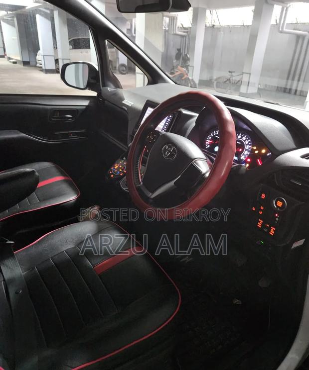 Toyota Voxy ZS Kirameki III 2WD 8-Seater 2021 Pearl