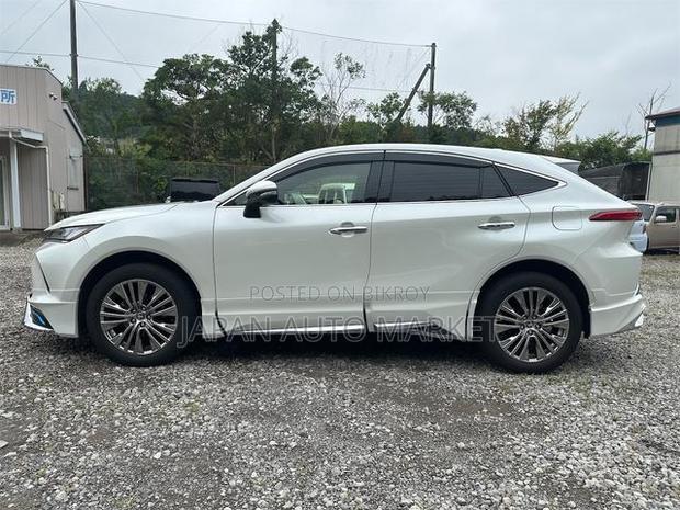 Toyota Harrier Z 2021 Pearl