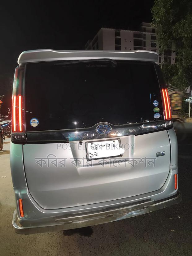 Toyota Noah 2020 Silver