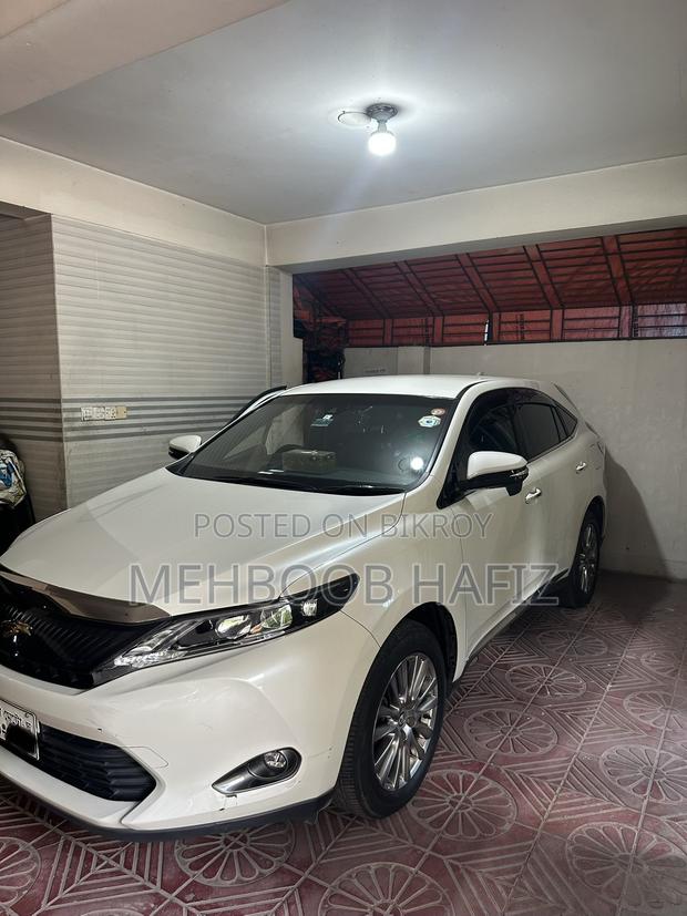 Toyota Harrier 2.0 2017 Pearl