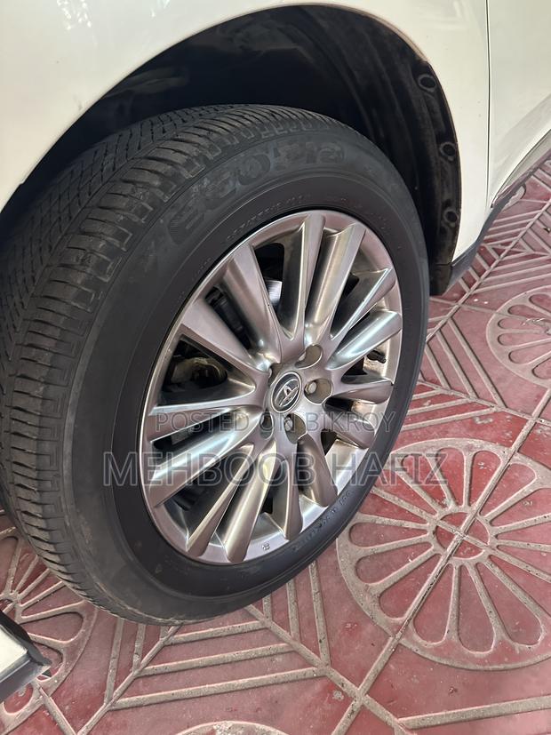 Toyota Harrier 2.0 2017 Pearl