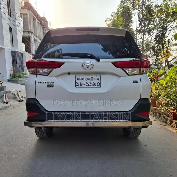 Toyota Rush 1.5 RWD 2018 White
