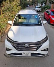 Toyota Rush 1.5 RWD 2018 White for sale