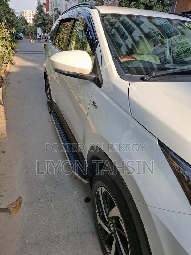 Toyota Rush 1.5 RWD 2018 White