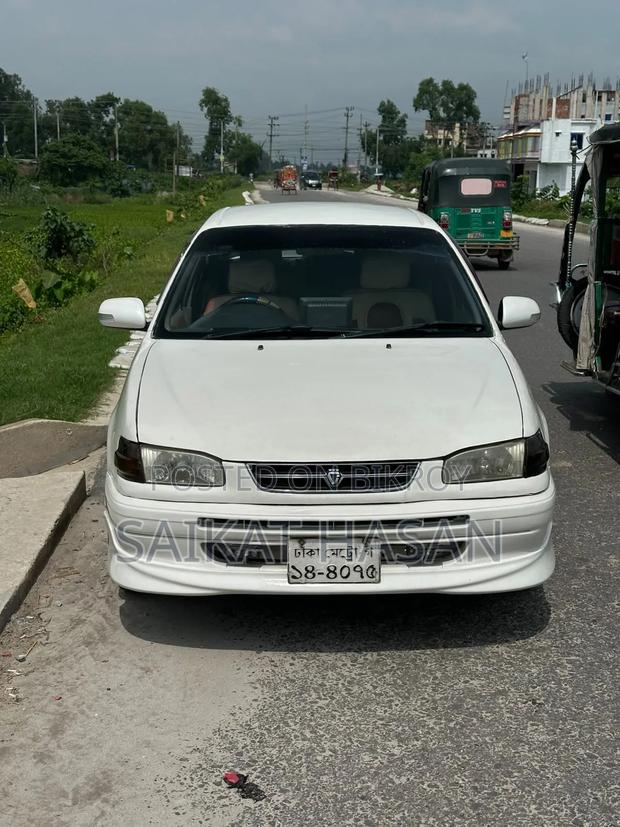 Toyota Corolla II 1996 White
