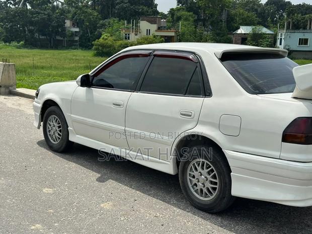 Toyota Corolla II 1996 White