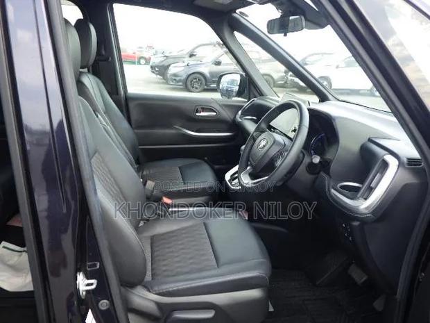 Toyota Noah 2022
