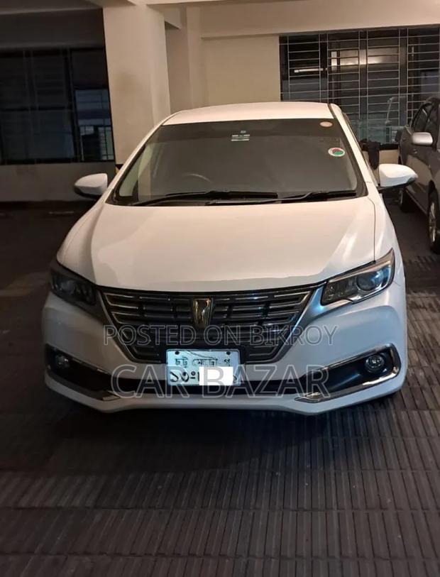 Toyota Premio 1.5 FWD 2016 White