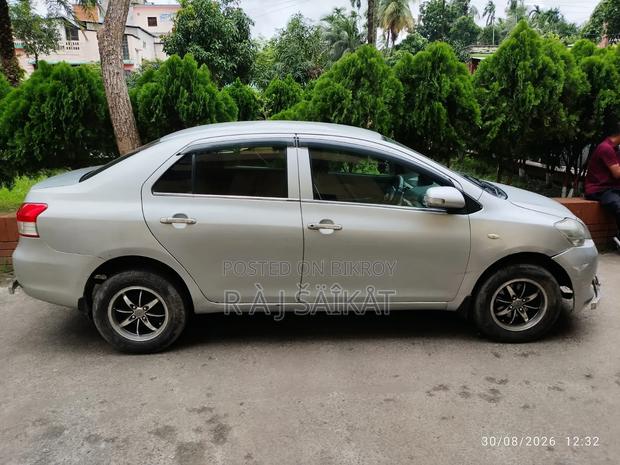 Toyota Yaris 1.0 VVT-i 2007 Silver