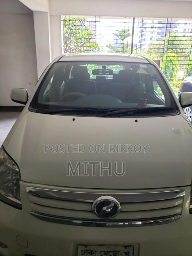 Toyota Raum 2011 White