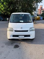 Toyota Noah 2010 White for sale