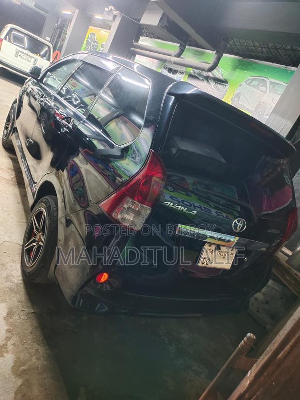 Toyota Avanza 2012 Black