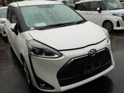 Toyota Sienta 1.5 Hybrid FWD 2021 Pearl for sale