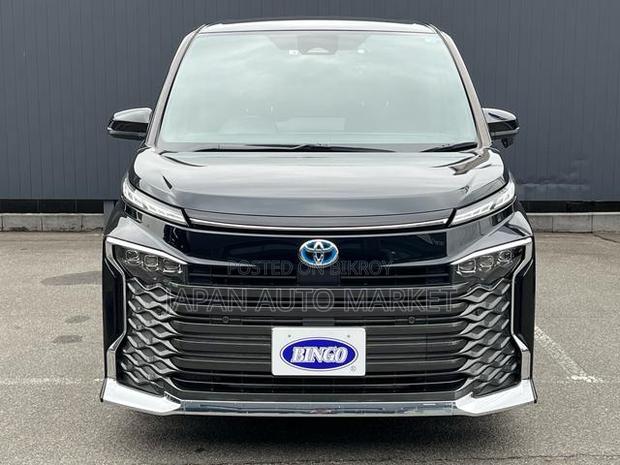 Toyota Voxy 2023 Black