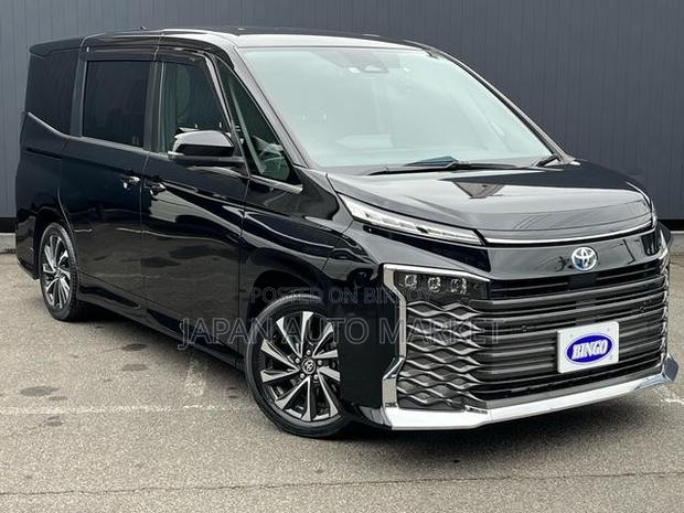 Toyota Voxy 2023 Black