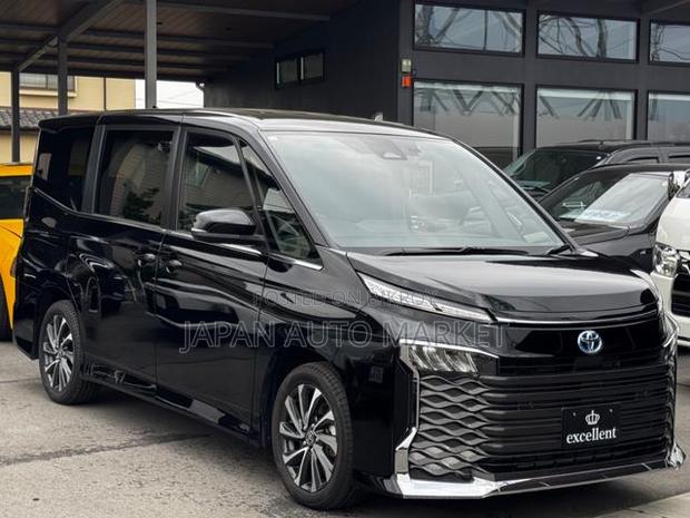 Toyota Voxy 2023 Black