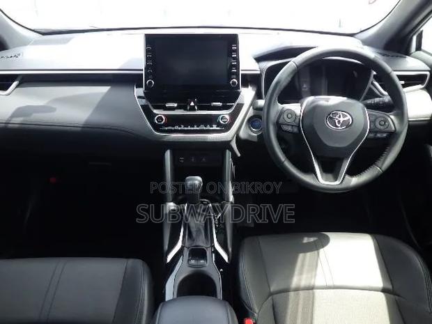 New Toyota Corolla Cross 1.8 Hybrid FWD 2022 Pearl