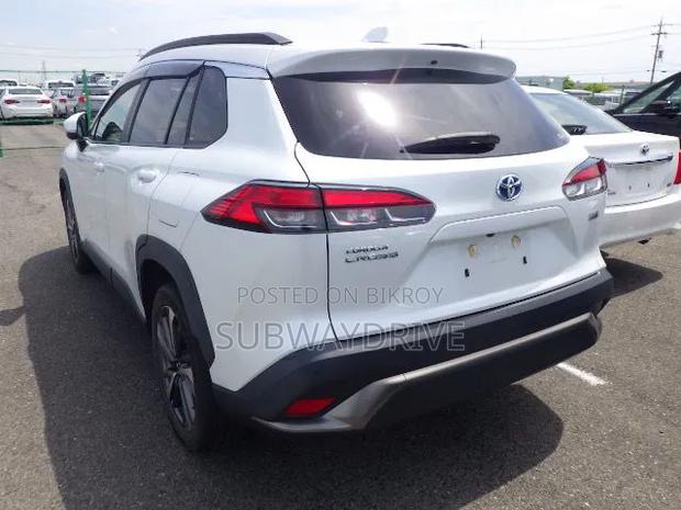 New Toyota Corolla Cross 1.8 Hybrid FWD 2022 Pearl