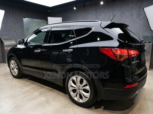 Hyundai Santa Fe 2013 Black