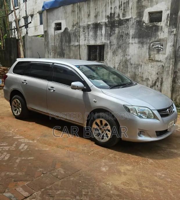 Toyota Corolla Fielder 1.5 Petrol FWD 2010 Silver
