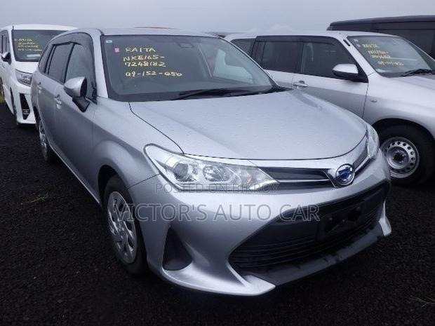 Toyota Corolla Fielder 2021 Silver