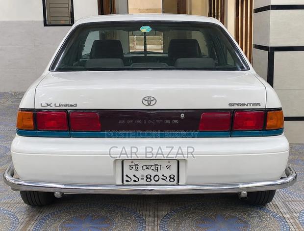 Toyota Sprinter 1995 White