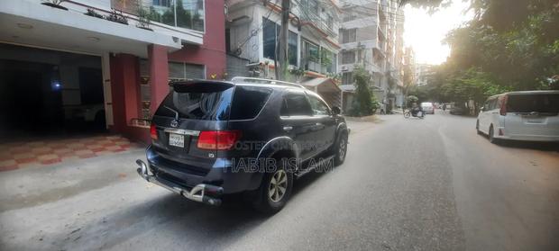 Toyota Fortuner 4.0 RWD 2006 Gray