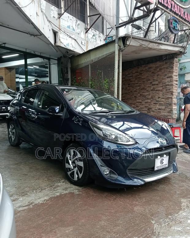 Toyota Aqua 2021 Blue