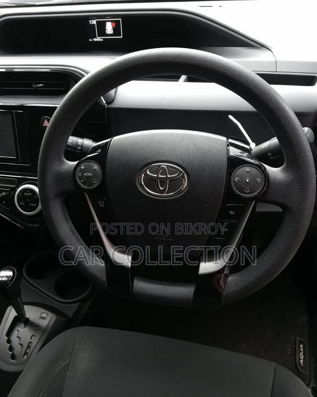 Toyota Aqua 2021 Blue
