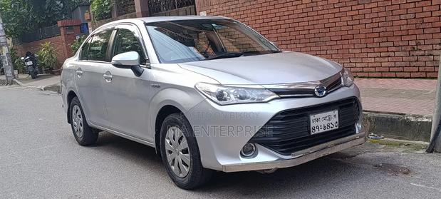 Toyota Axio 2016 Silver