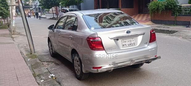 Toyota Axio 2016 Silver