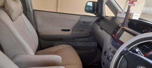 Toyota Noah 2003 Silver