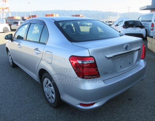 Toyota Axio 2021 Silver