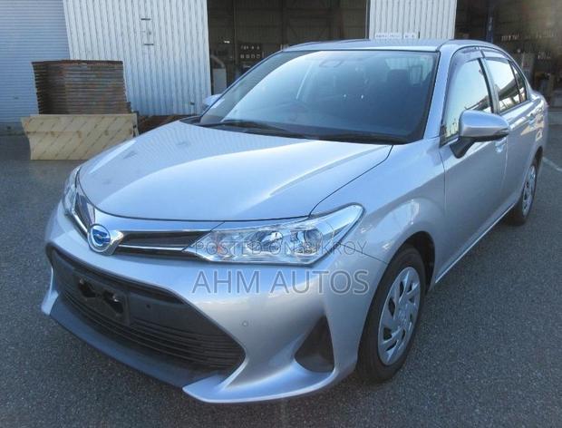 Toyota Axio 2021 Silver