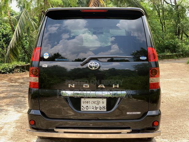 Toyota Noah 2.0 FWD (8 Seater) 2004 Black