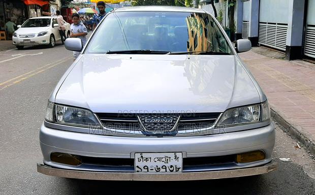 Toyota Carina 1.5 FWD Sedan 2001 Silver