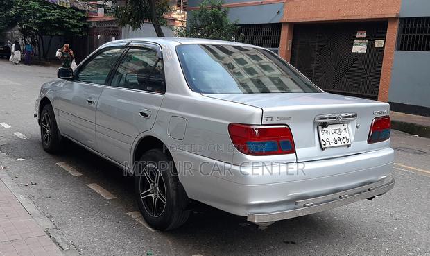 Toyota Carina 1.5 FWD Sedan 2001 Silver