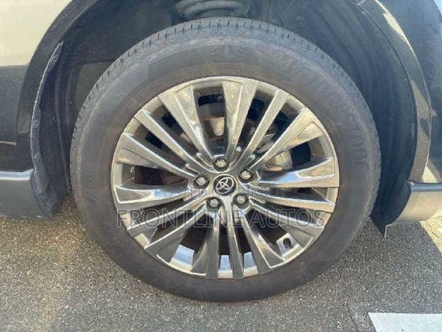 Toyota Harrier 2021 Black