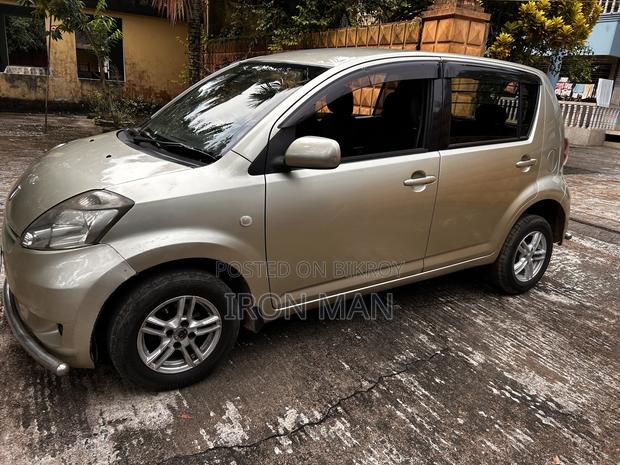 Toyota Passo 2009 Gold