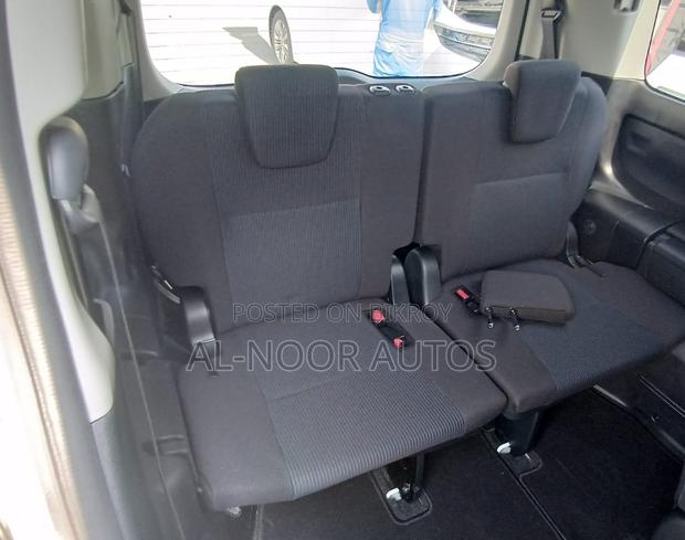 Toyota Noah 2.0 FWD (8 Seater) 2021 Pearl