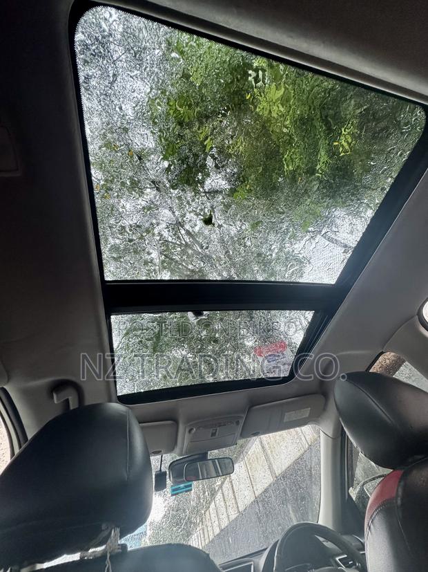 Toyota Land Cruiser Prado 2023 Pearl