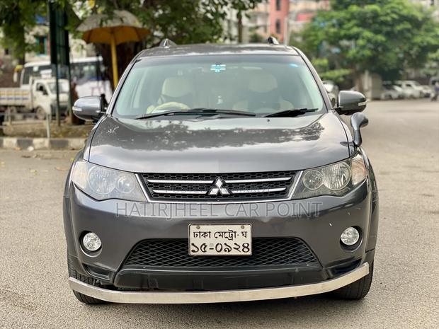 Mitsubishi Outlander 2010 Gray