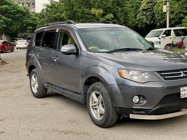 Mitsubishi Outlander 2010 Gray