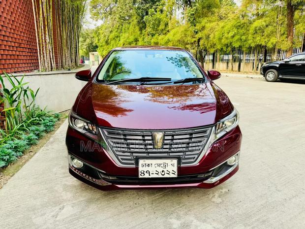 Toyota Premio 2016