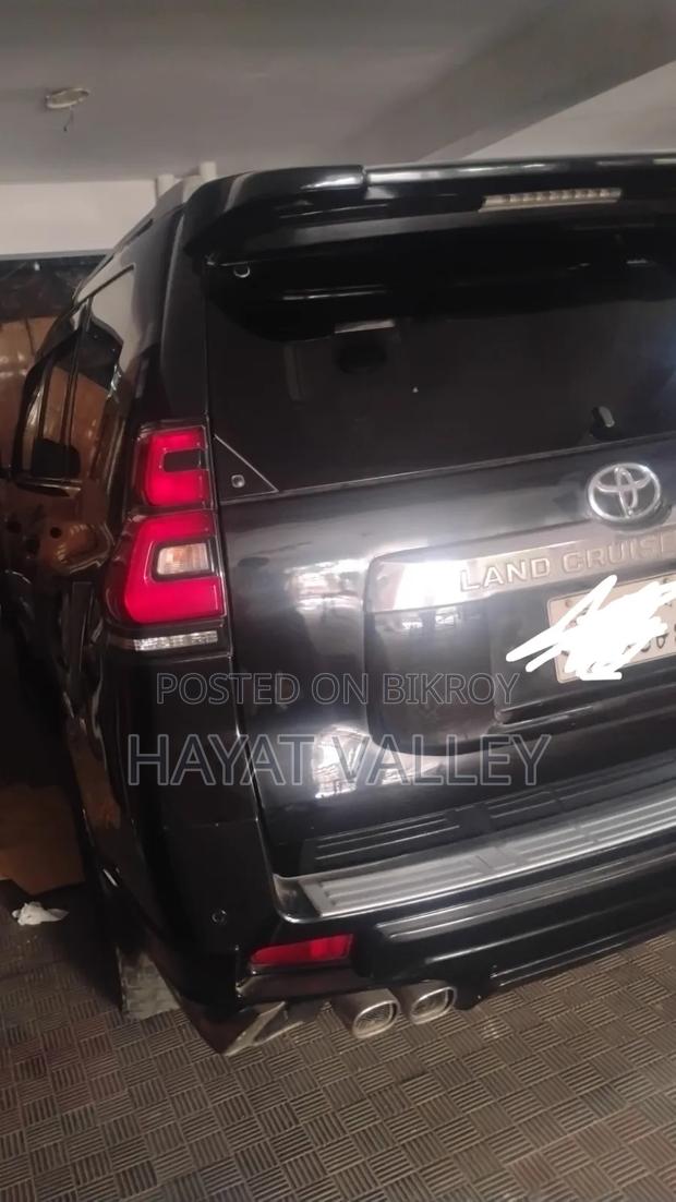 Toyota Land Cruiser Prado 2010 Black
