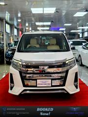 Toyota Noah 2018 Pearl for sale