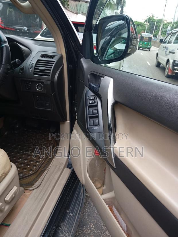 Toyota Land Cruiser Prado 2011 Black