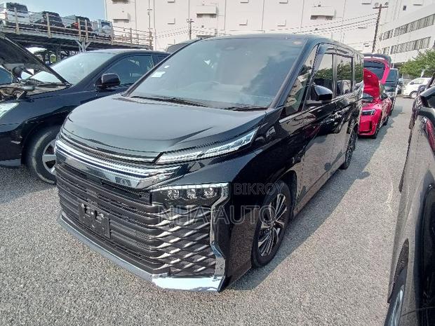 Toyota Voxy 2022 Black