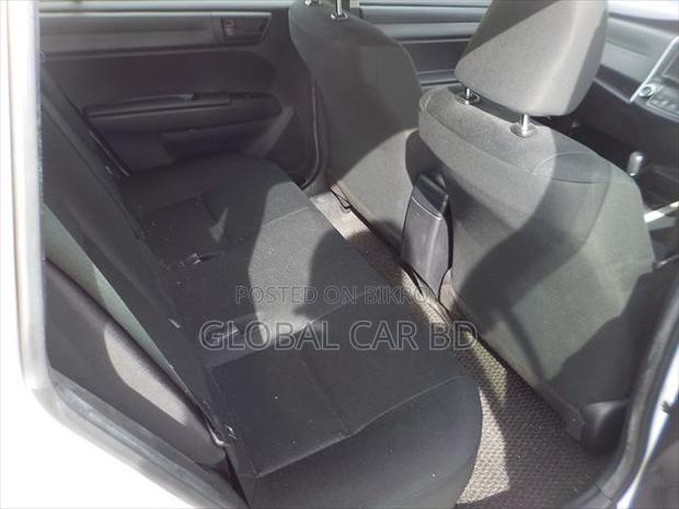 Toyota Corolla Fielder 1.5 Hybrid FWD 2021 White