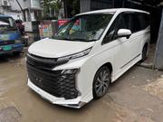 Toyota Voxy Hybrid S-Z 2WD 7-Seater 2023 Pearl for sale